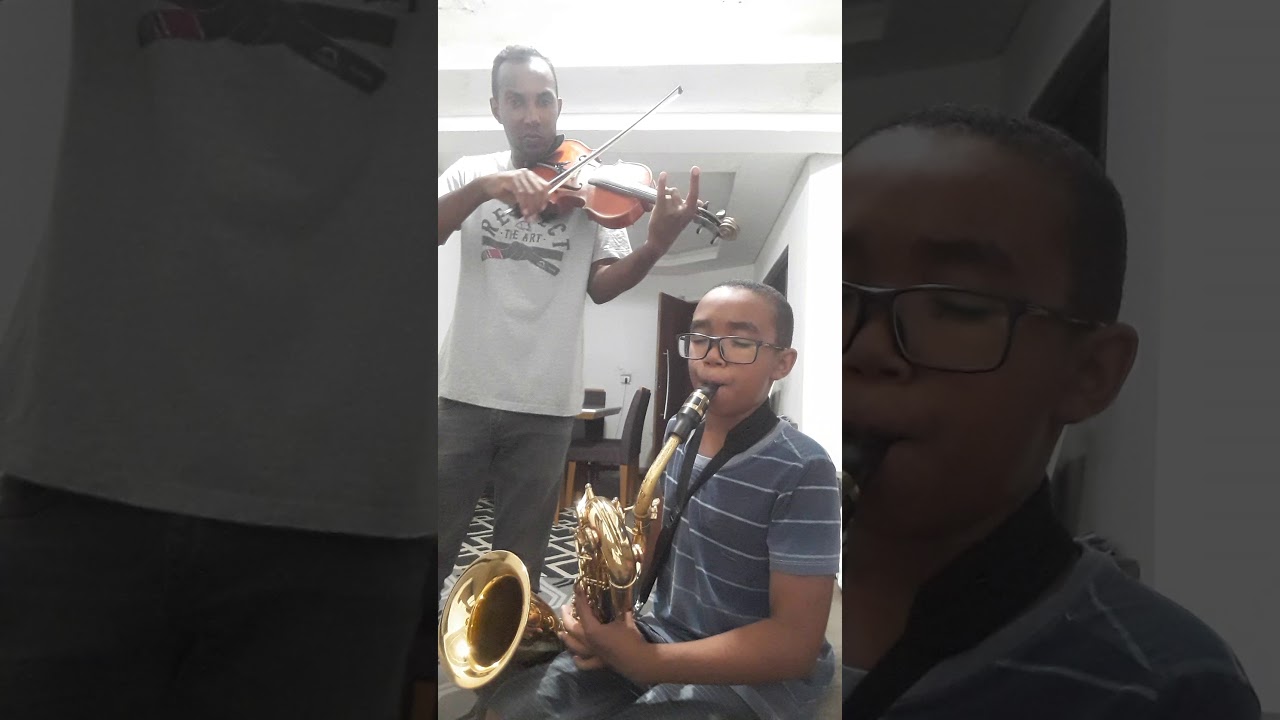 Hino 441 sax barítono e Violino