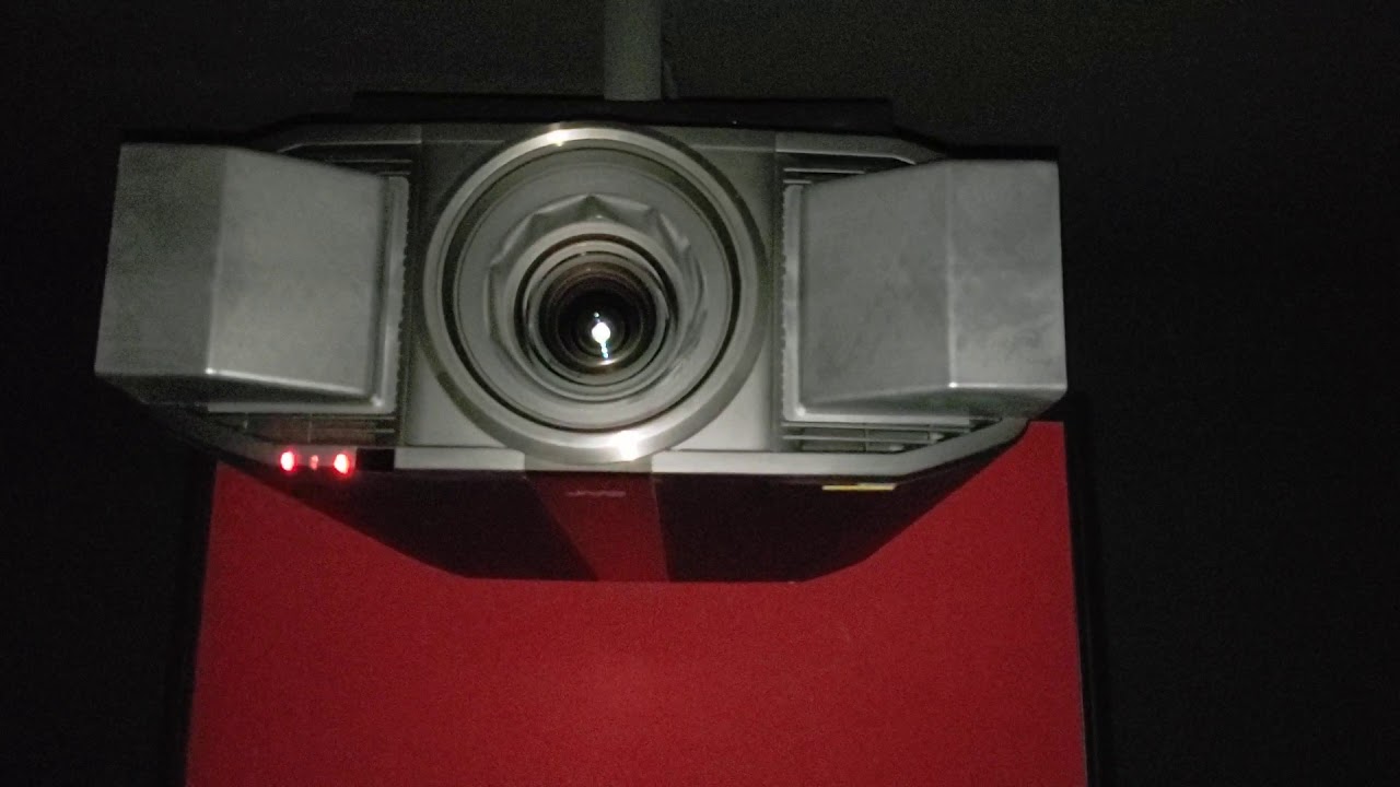 JVC RS4500 LASER PROJECTOR November 11th 2020 shutting down