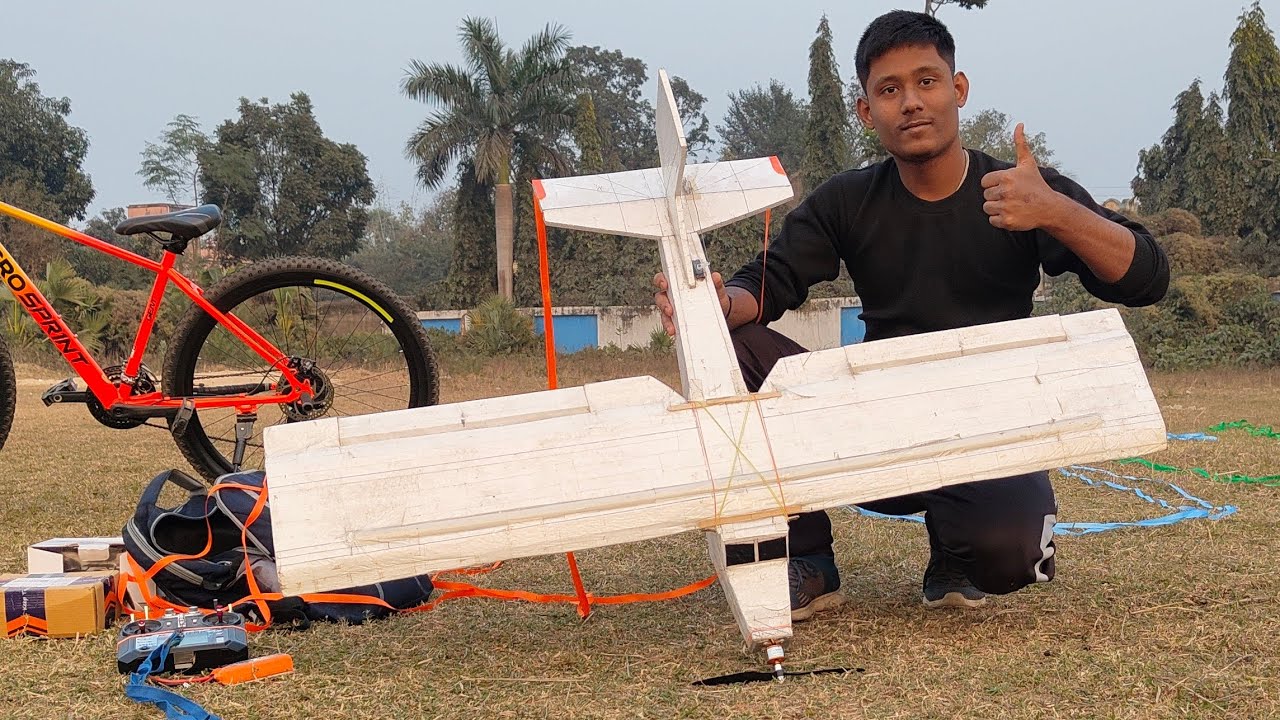 🤯Homemade RC plane Fly, 🤯RC plane Revenue Fly #shortsfeed #shortsviral #shorts #trendingshorts