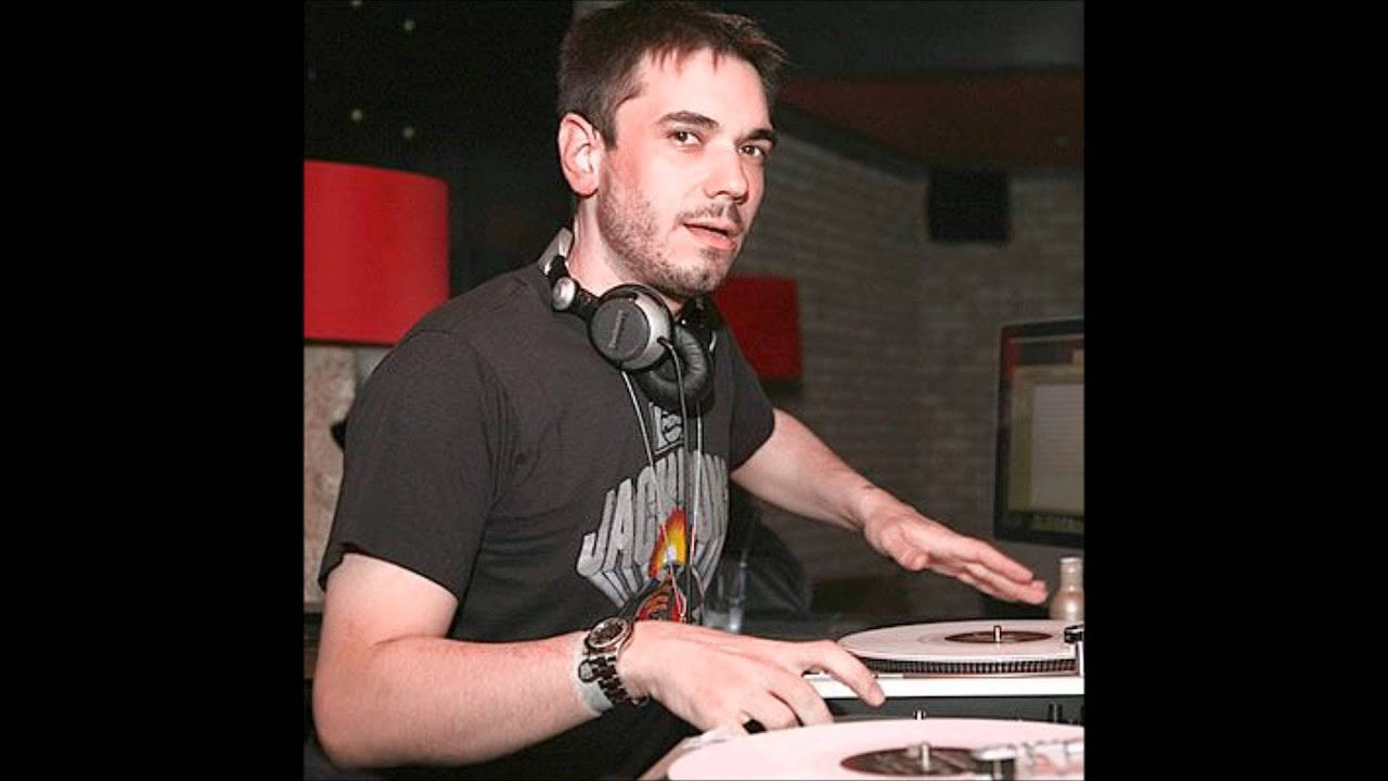 Dj AM Wonderwall Dubstep Remix