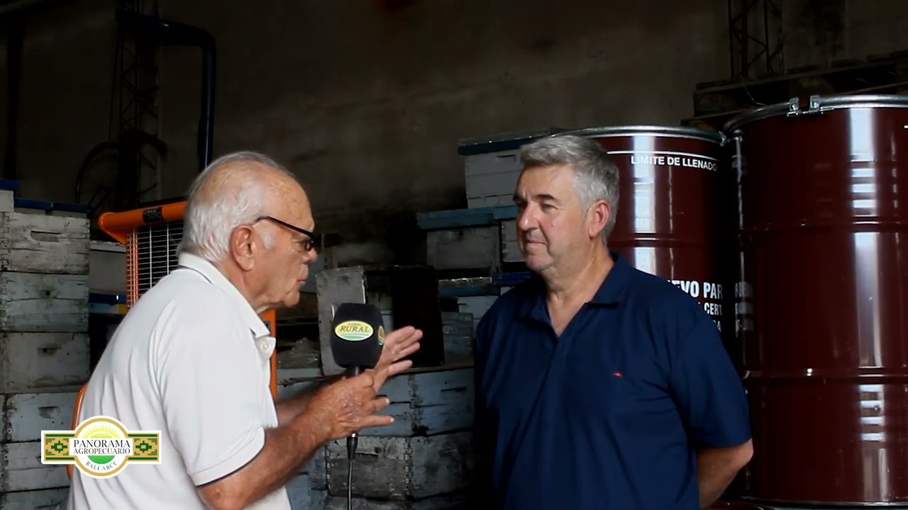 Panorama Agropecuario Balcarce 11/2 Sala de extracción de miel con el M.V. Martín Colombani
