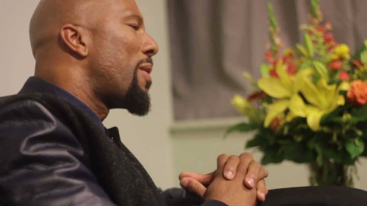 Common Talks About His Photography