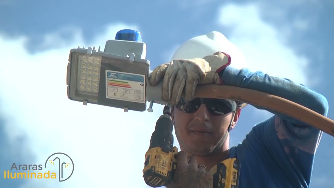 Trabalhos de substituição da iluminação pública por lâmpadas LED seguem no José Ometto.