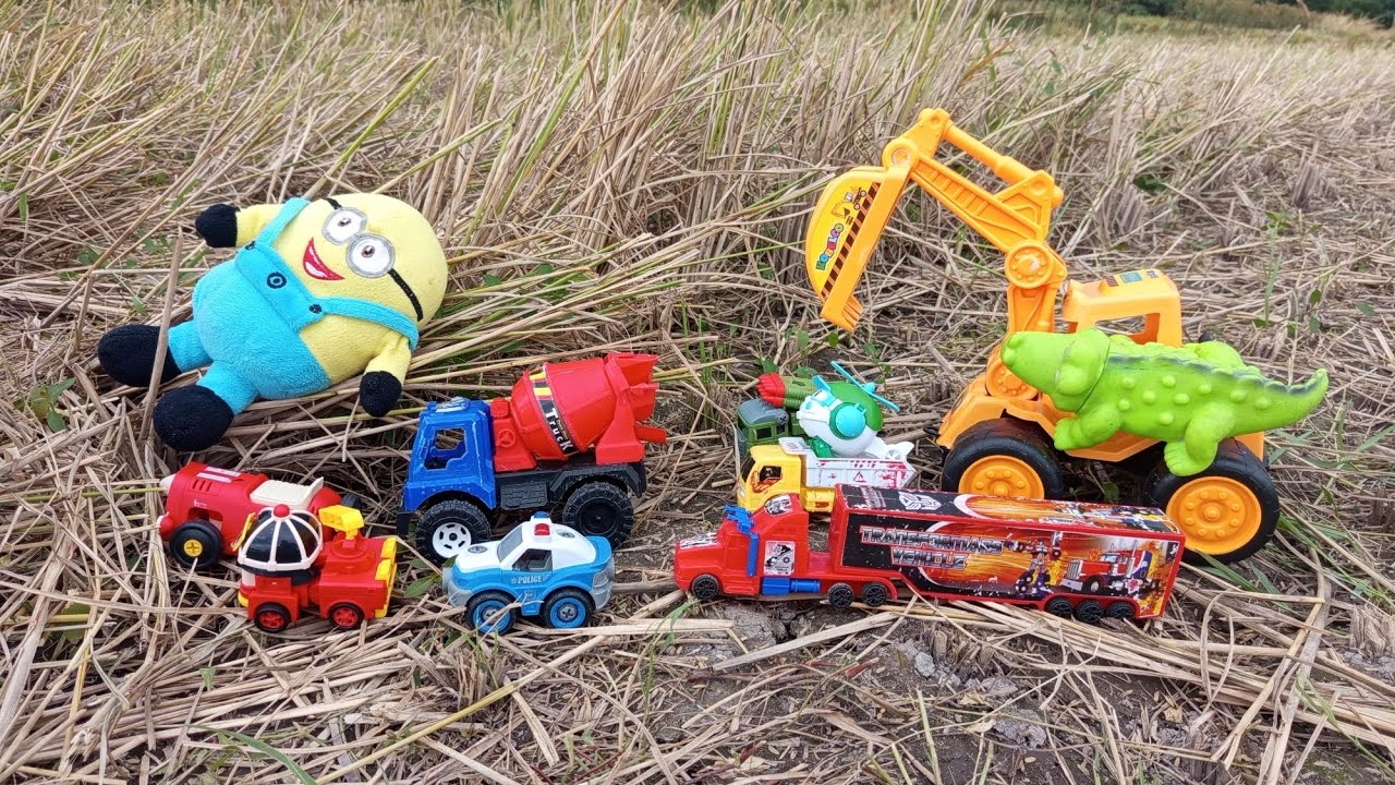 minion mencari mainan anak, truk bego keruk excafator, kontainer, robocaa, bus tayo, polica car