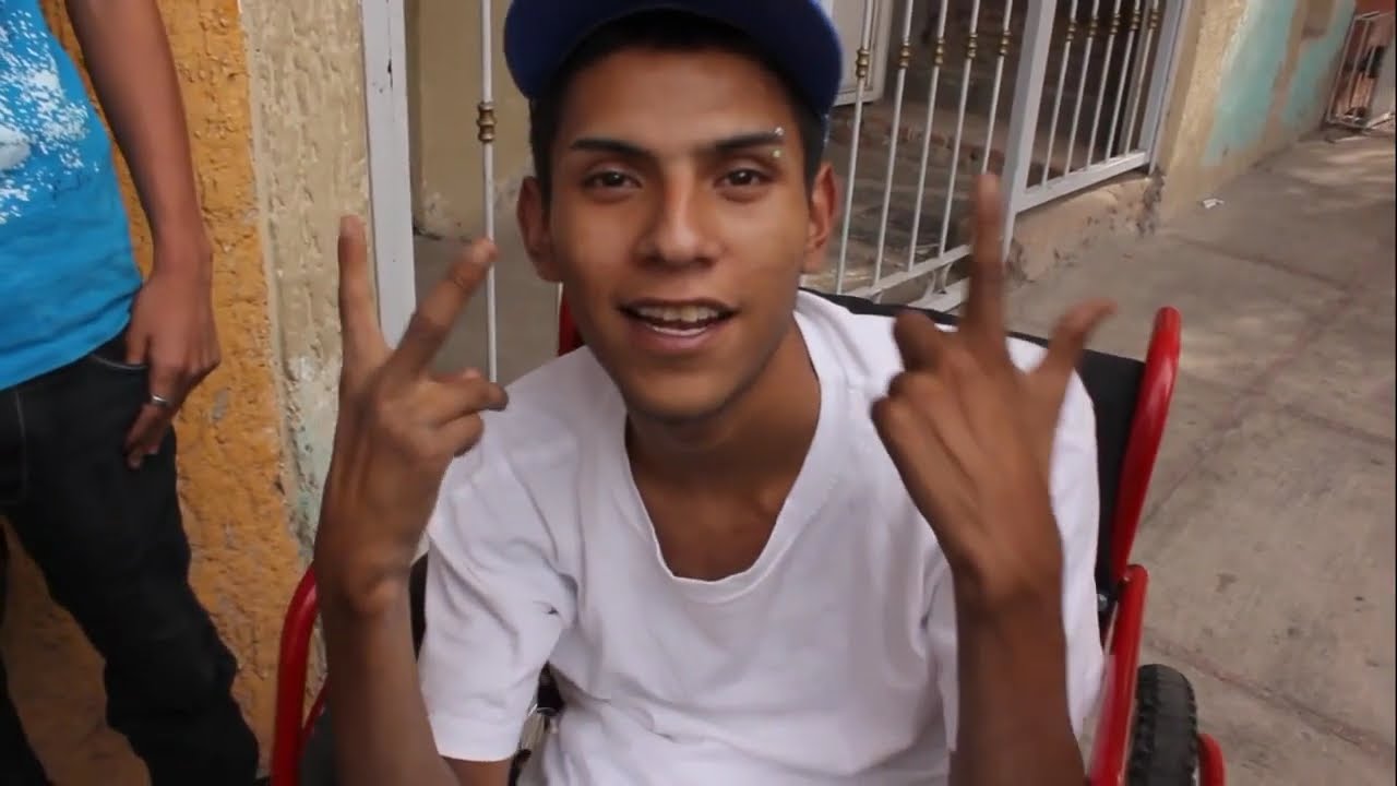 Mr Yosie Locote En Los Barrios Bajos Video Oficial HD