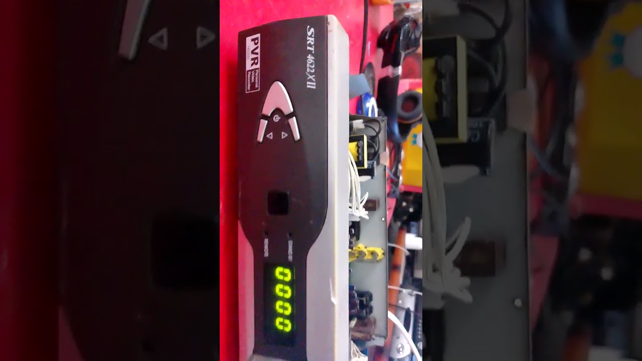 رسيفر ستلايت من نوع srt 4622 xll لارسا للصيانه اجهزة