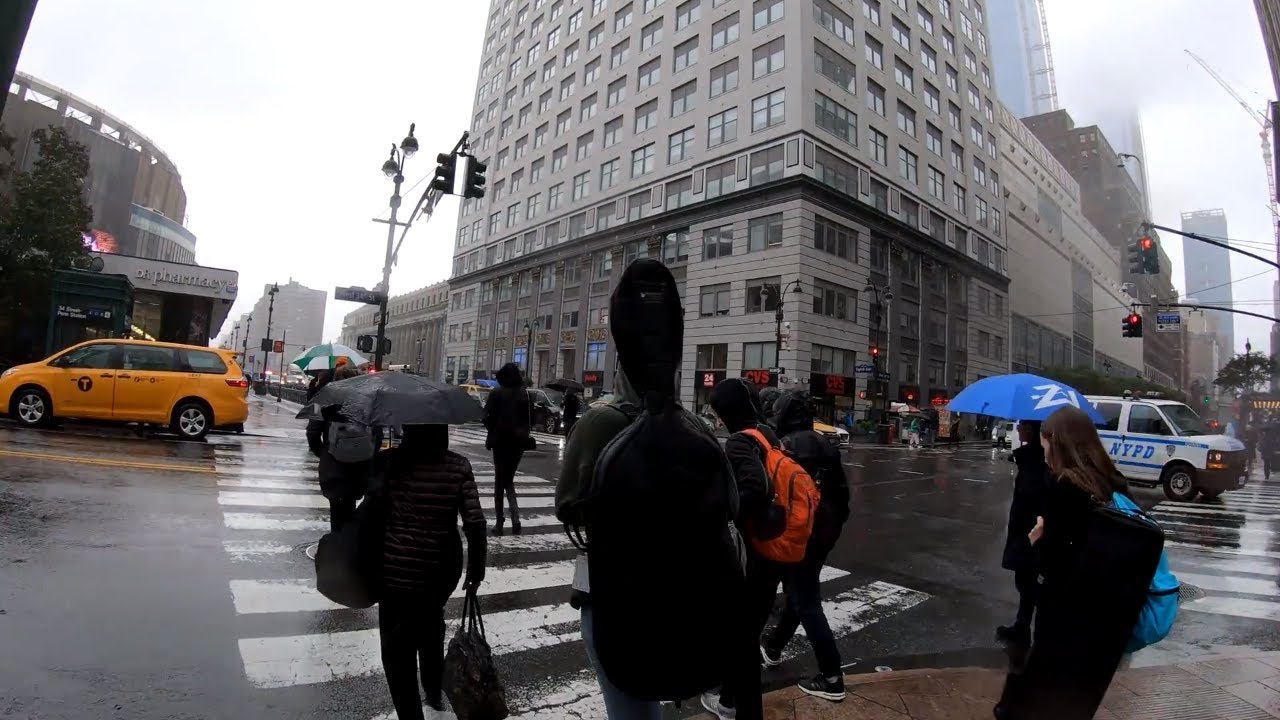 ⁴ᴷ⁶⁰ Walking NYC in the Rain & Wind: 34th Street & 7th Avenue to The High Line Elevated Park