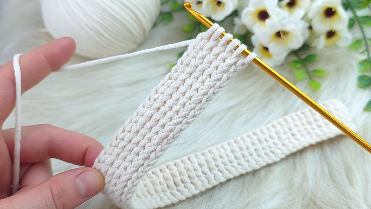 Stylish Crochet Bag Handle – Also Use as a Headband!