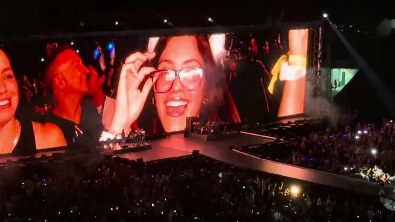 Shakira - La fuerte (Live at Hard Rock Stadium, Miami - June 6, 2025)