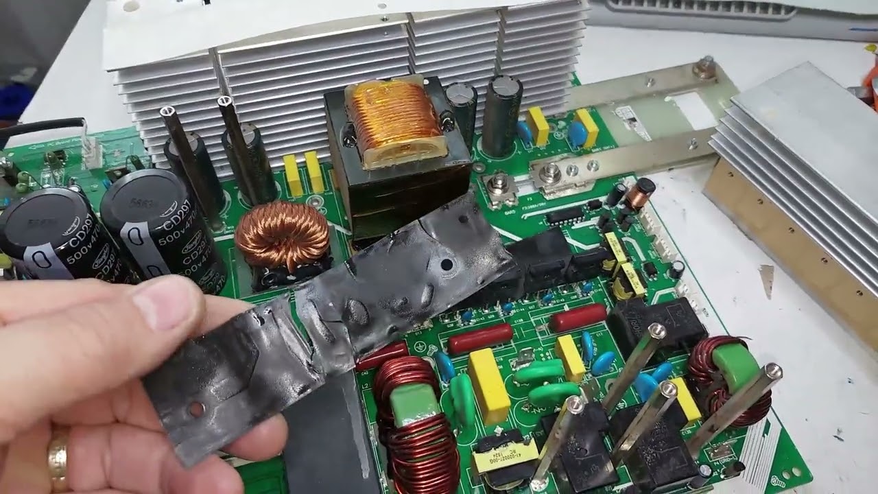 Cum reparăm un  MPPT  SOLAR  EAsun 4000W ,  defect pe partea de  forță!!