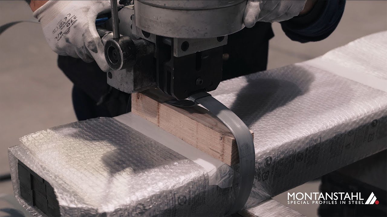 Packaging - find out about all the different packaging options for your steel profiles