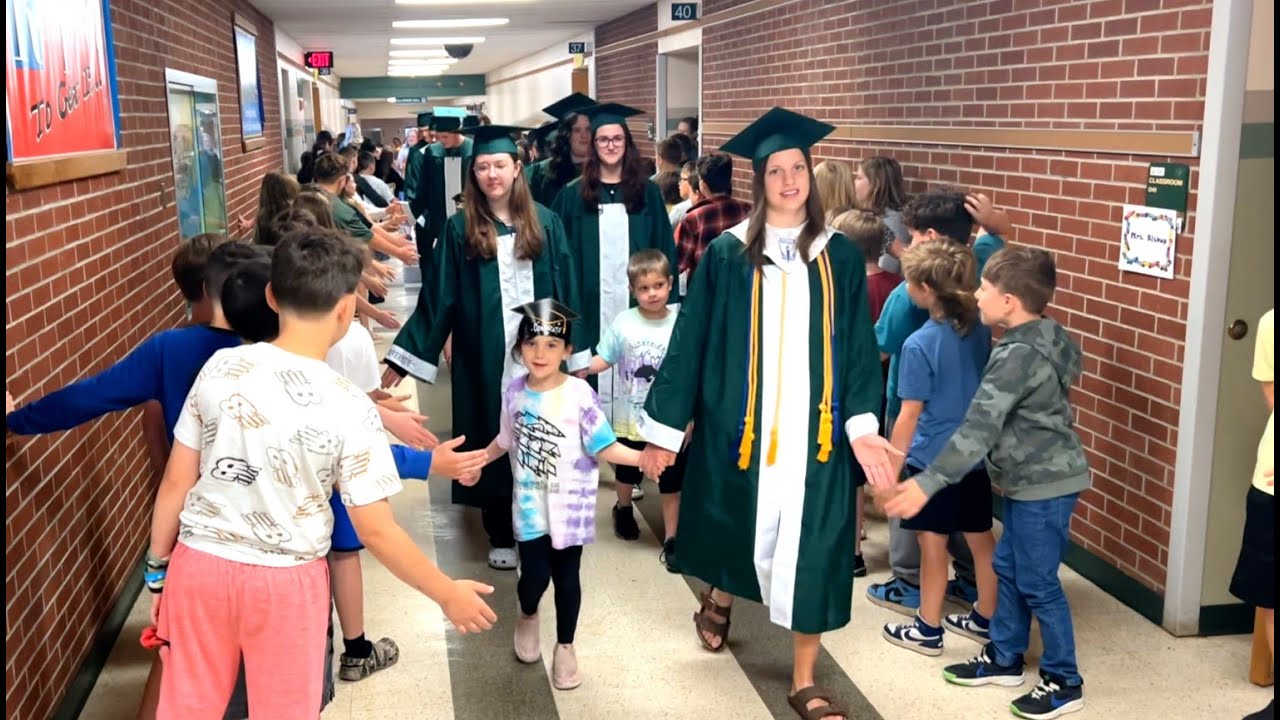 2024 Riverside Graduation Walk