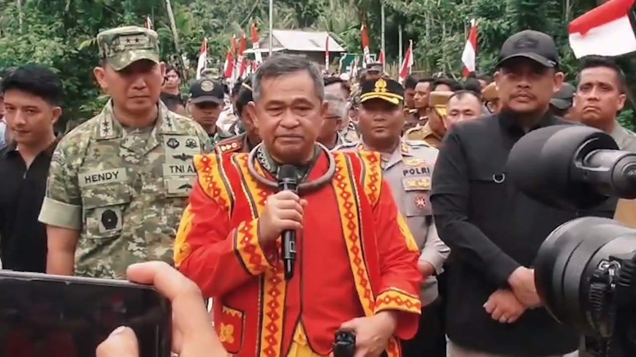 JENDERAL MARULI SIMANJUNTAK RESMIKAN JEMBATAN BAILEY DI NIAS SELATAN 