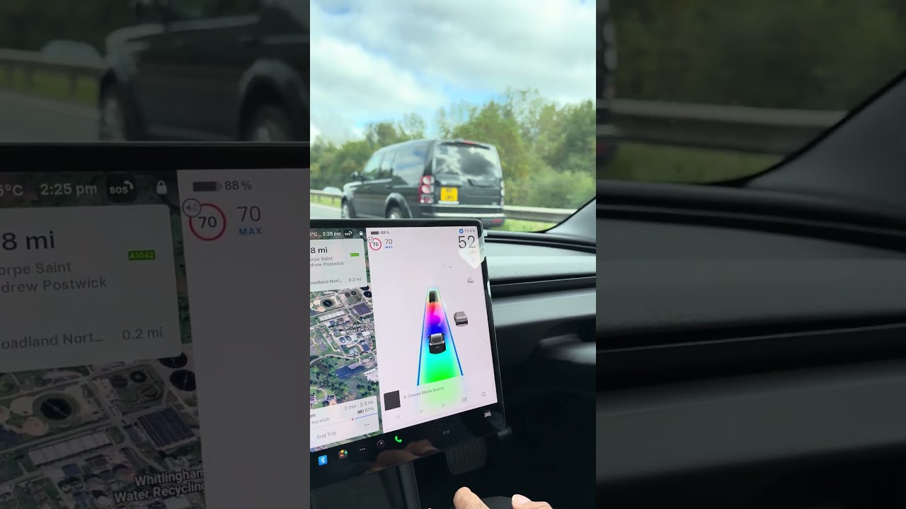 Автопилот/Tesla водит себя как настоящий профессионал! Доверьтесь автопилоту, пожалуйста! #автомо...