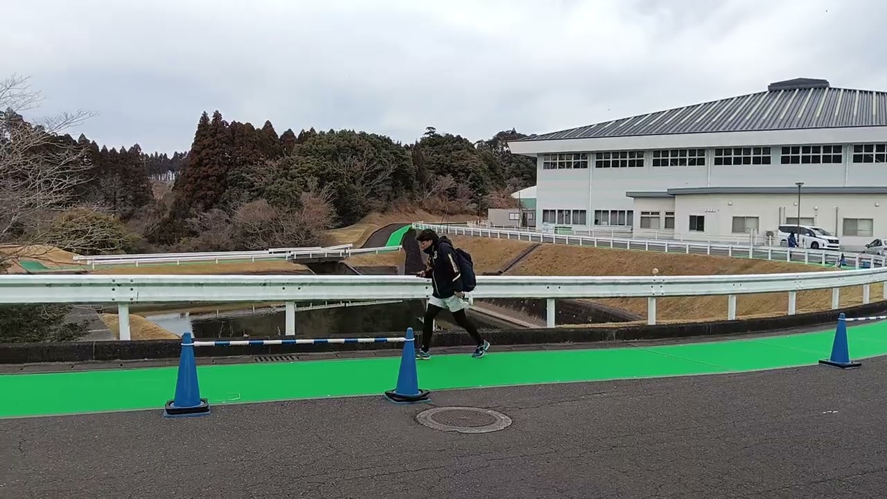 2026年2月10日　オリックス　キャンプ　『練習開始前、球場に向かう、麦谷選手♡』