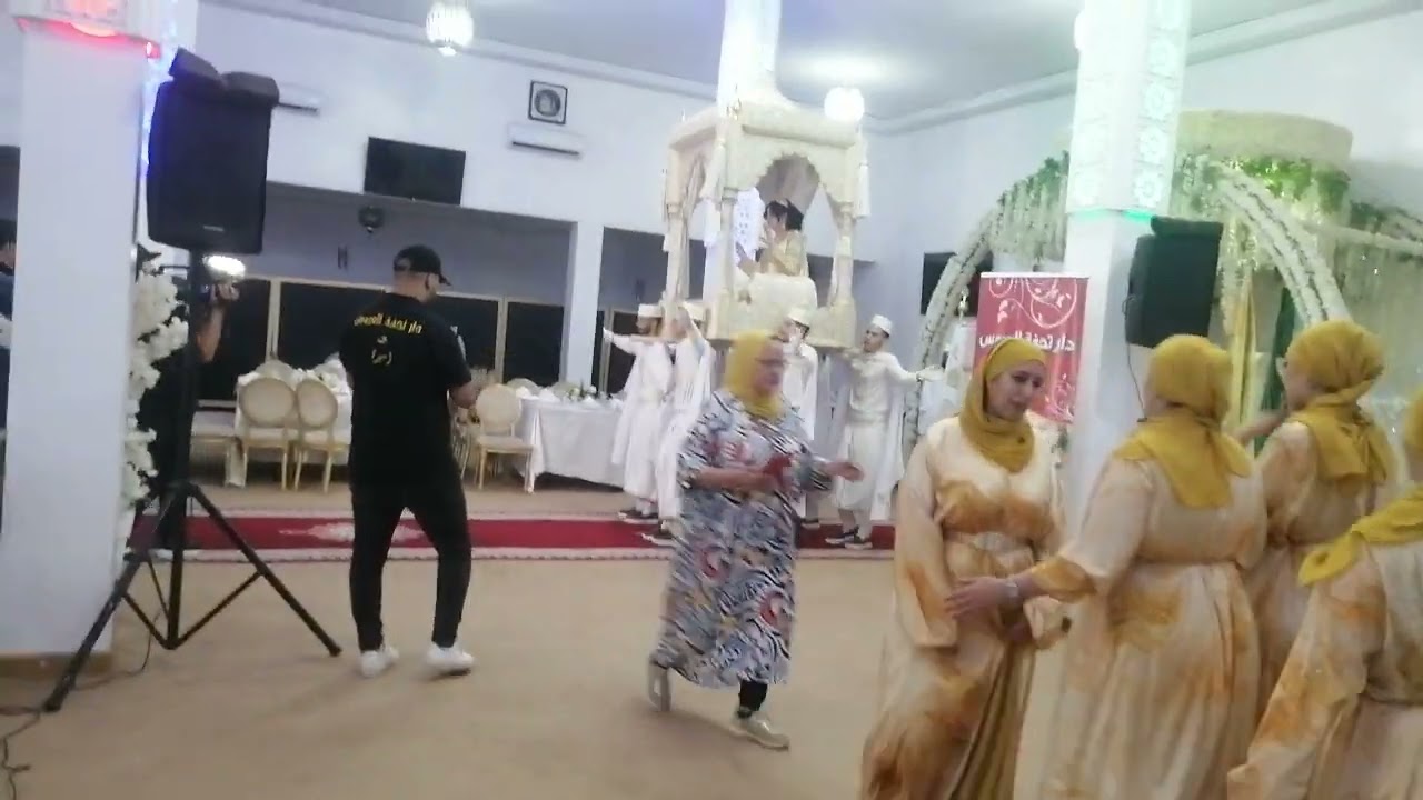عرس هواري وهزة ملكية مع مجموعة جمال للهزة الملكية.