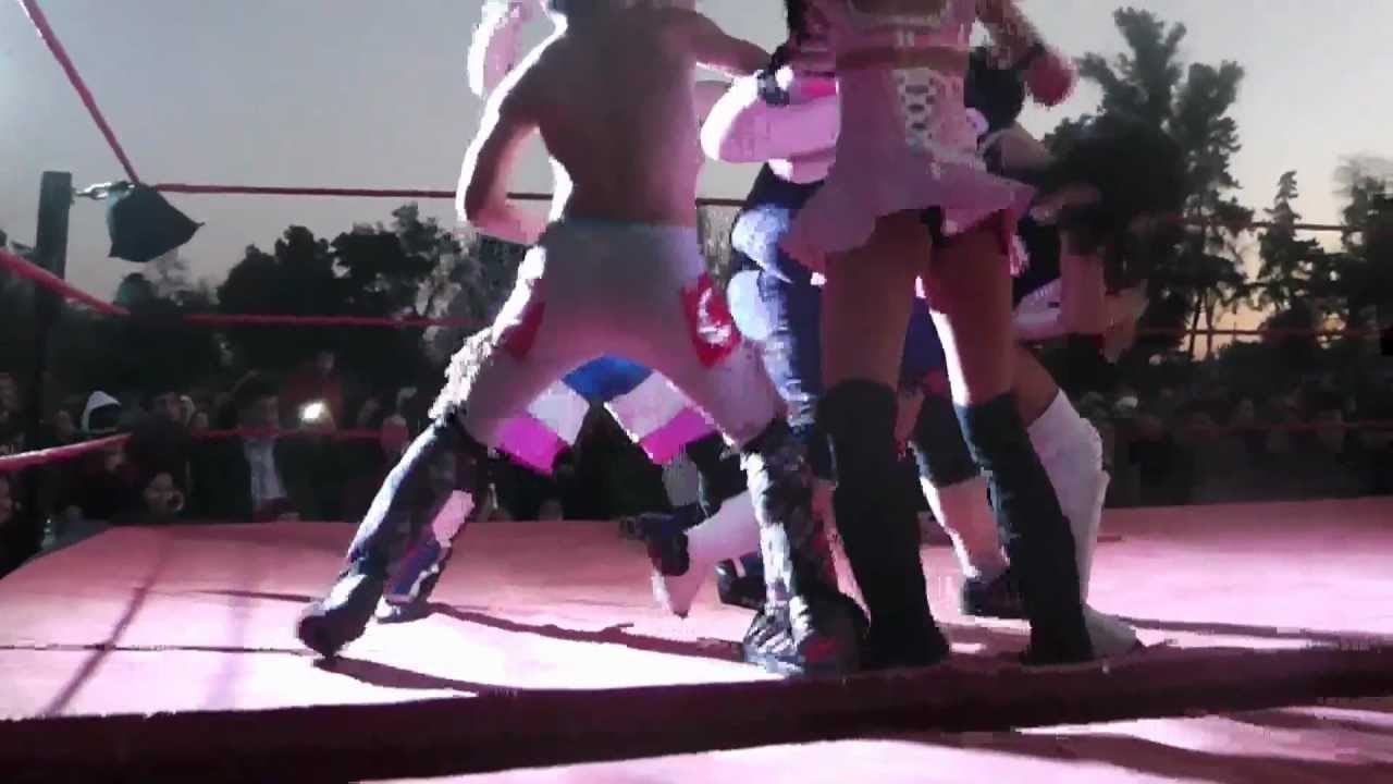 MAX Lucha Libre - Presentaci&oacute;n D&iacute;a de la Juventud 2012