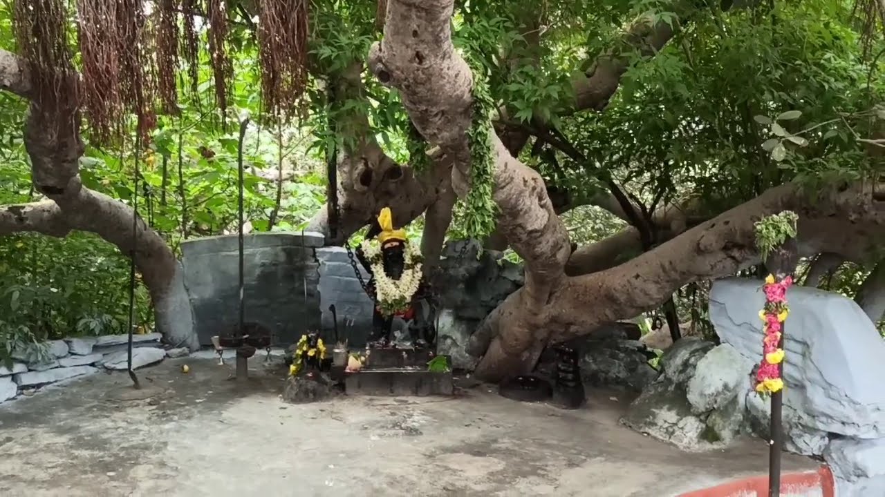 Kannadi Perumal Kovil near Palani