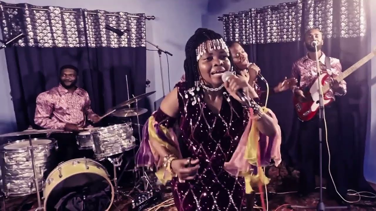Florence Adooni - Uh-Ah Song (Live at Joy Sound Studios, Kumasi)