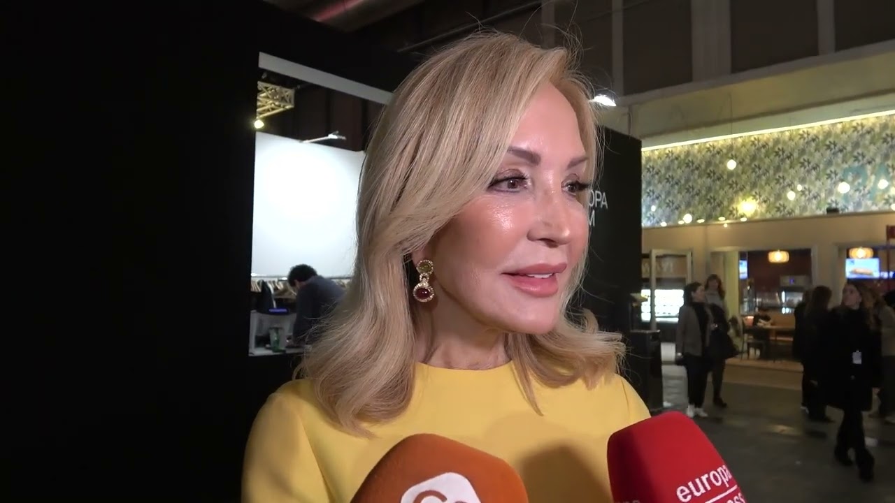 Carmen Lomana explica las críticas recibidas por su biografía.