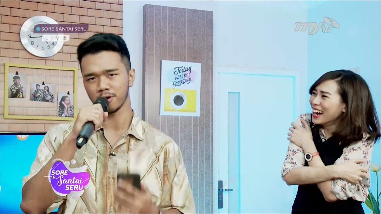 Kristo Immanuel Niru Suara Iwan Fals Nyanyi Lagu 