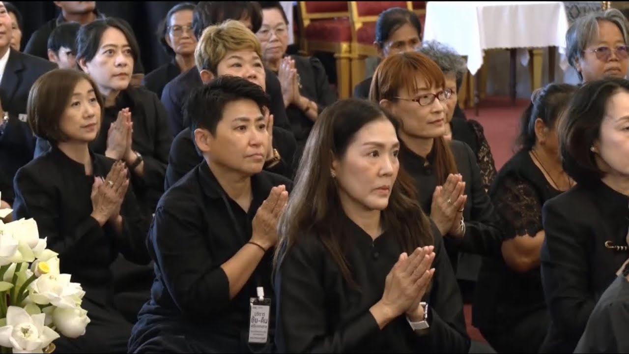 คณะบุคคล และประชาชน เดินทางไปกราบถวายบังคมพระบรมศพฯ ข่าวในพระราชสำนัก วันที่ ๙ กุมภาพันธ์ ๒๕๖๙