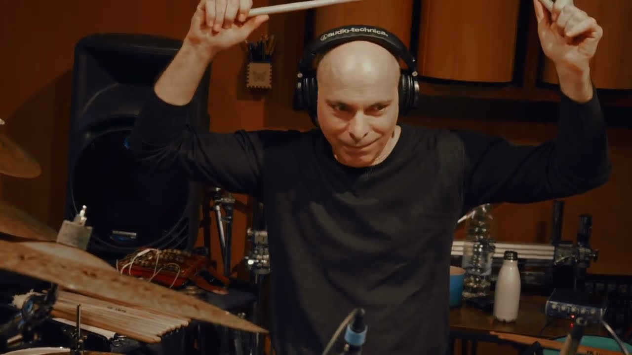 Asaf Sirkis drum solo with Soft Machine
