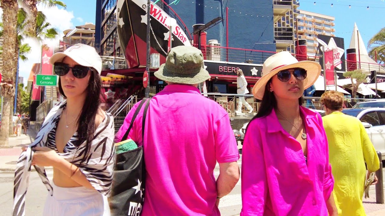 BENIDORM 🇪🇸 GERONA STREET Hot Day 🔥 June 2023 Costa Blanca Spain 4K
