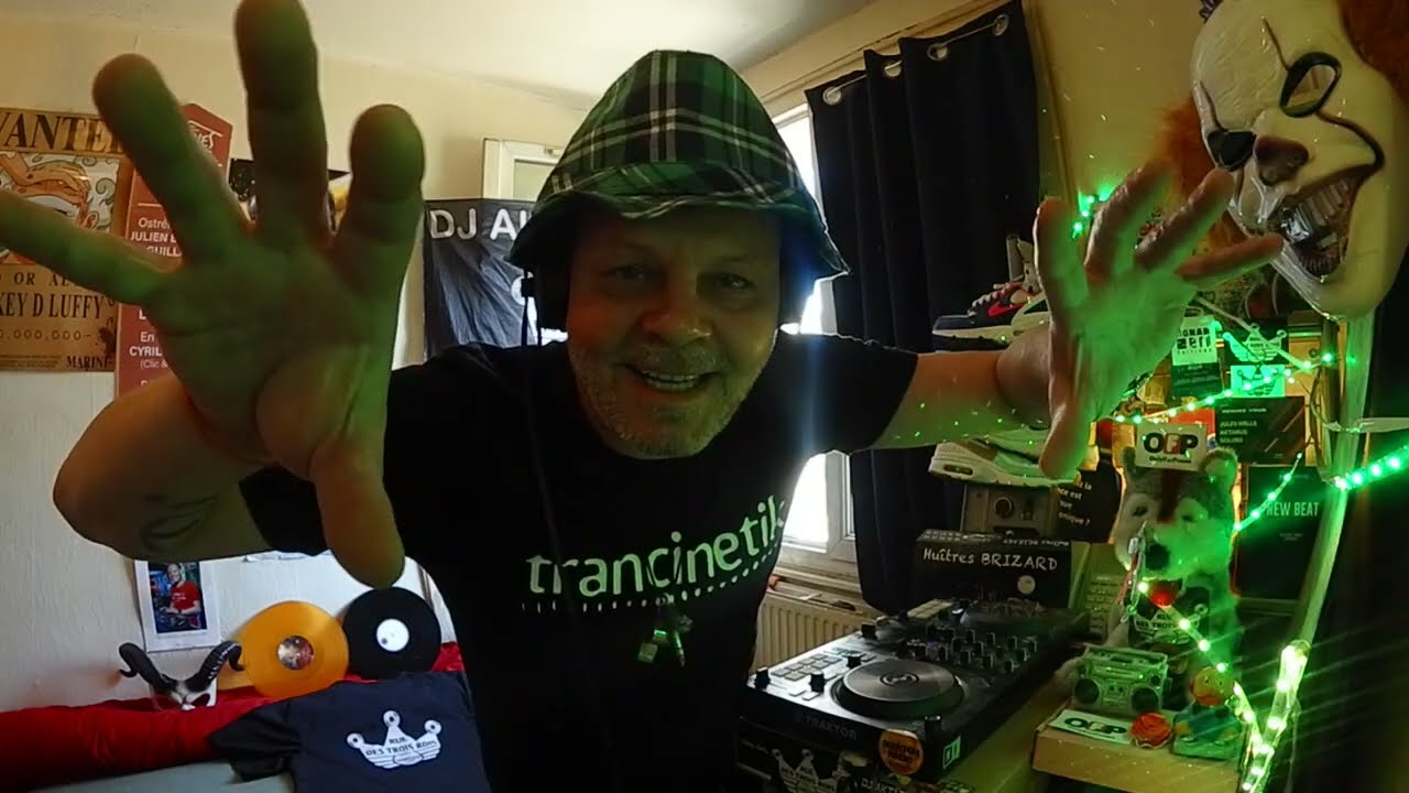 N°8253=DJ AKTARUS NRV=TEKHOUSE BLUFF NEWS=IBIZAKTARUS