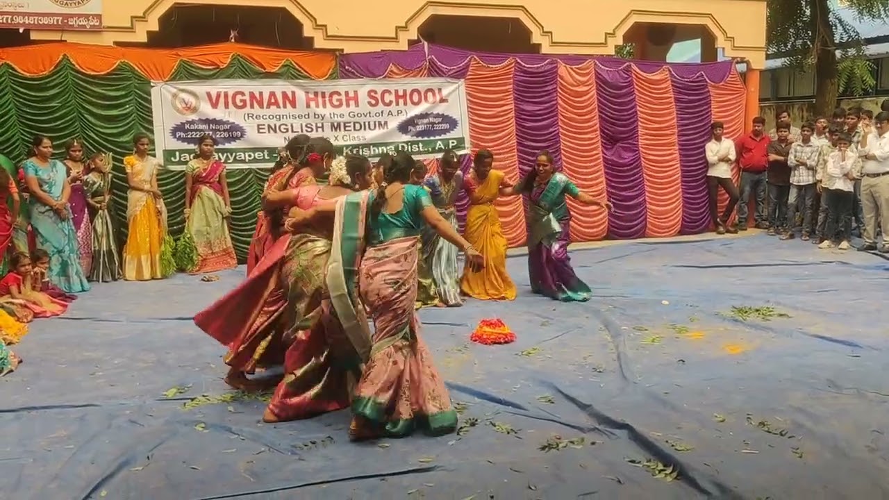 15 DASARA UTSAVALU 2025 VIGNAN HIGH SCHOOL JAGGAYYAPET NTR DIST