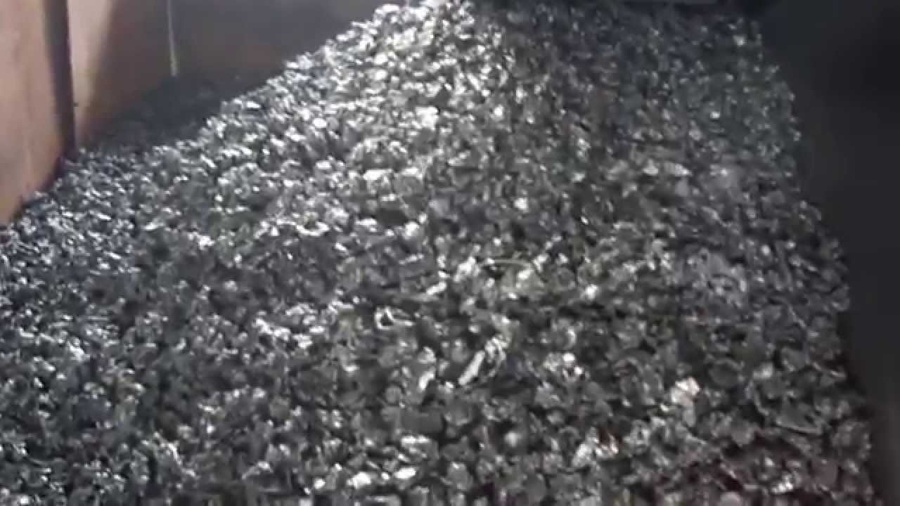 EIDAL VERTICAL SHREDDER OR KUTOBO VERTICAL SHREDDER DISCHARGE OF METAL SHREDS