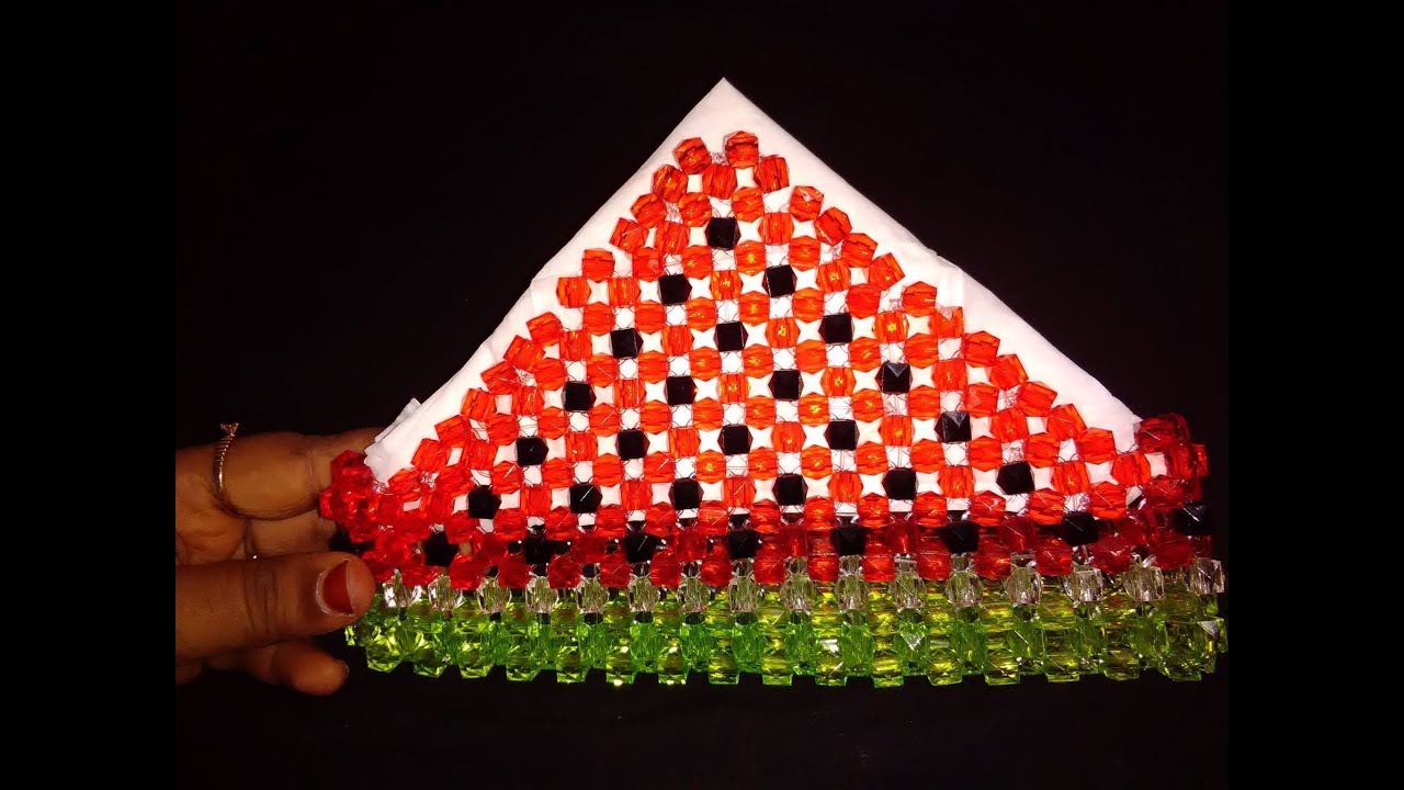 পুতি দিয়ে tissue holder তৈরী||How to make tissue holder with bead|পুতির ঘর সাজানোর জিনিস|Crafty Mele