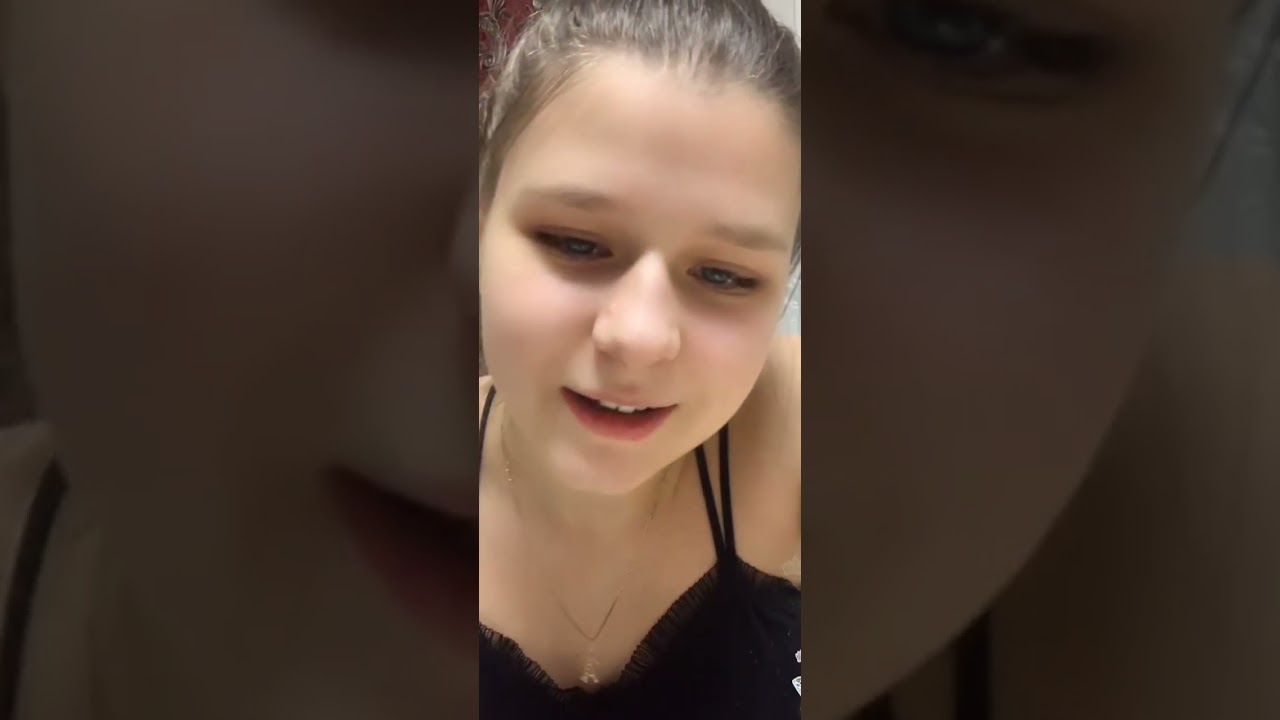 Periscope LIVE BEAUTIFULL GIRL💚 #periscope #live #cute #broadcast #periscopelive#viralvideo #vlog