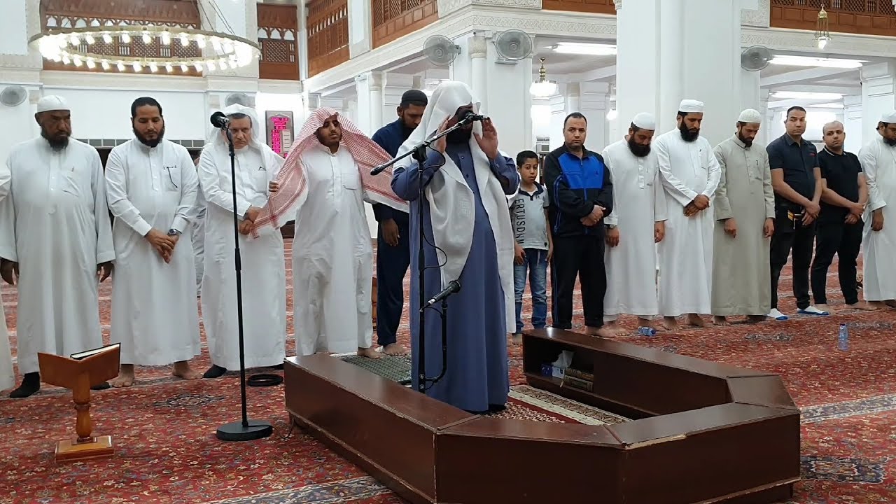 صلاة العشاء يوم الإثنين 21-7-1441 الشيخ محمود خليل القارئ