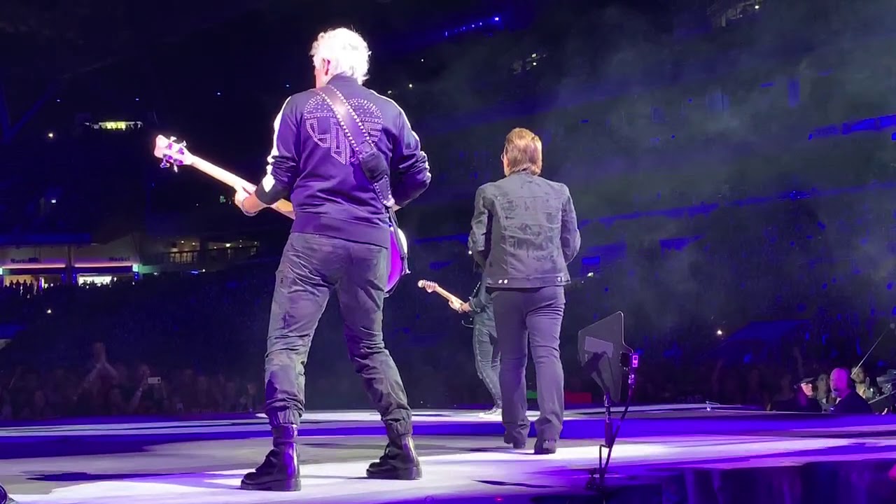 Bad - U2 Brisbane, QLD,  Australia - November 12, 2019