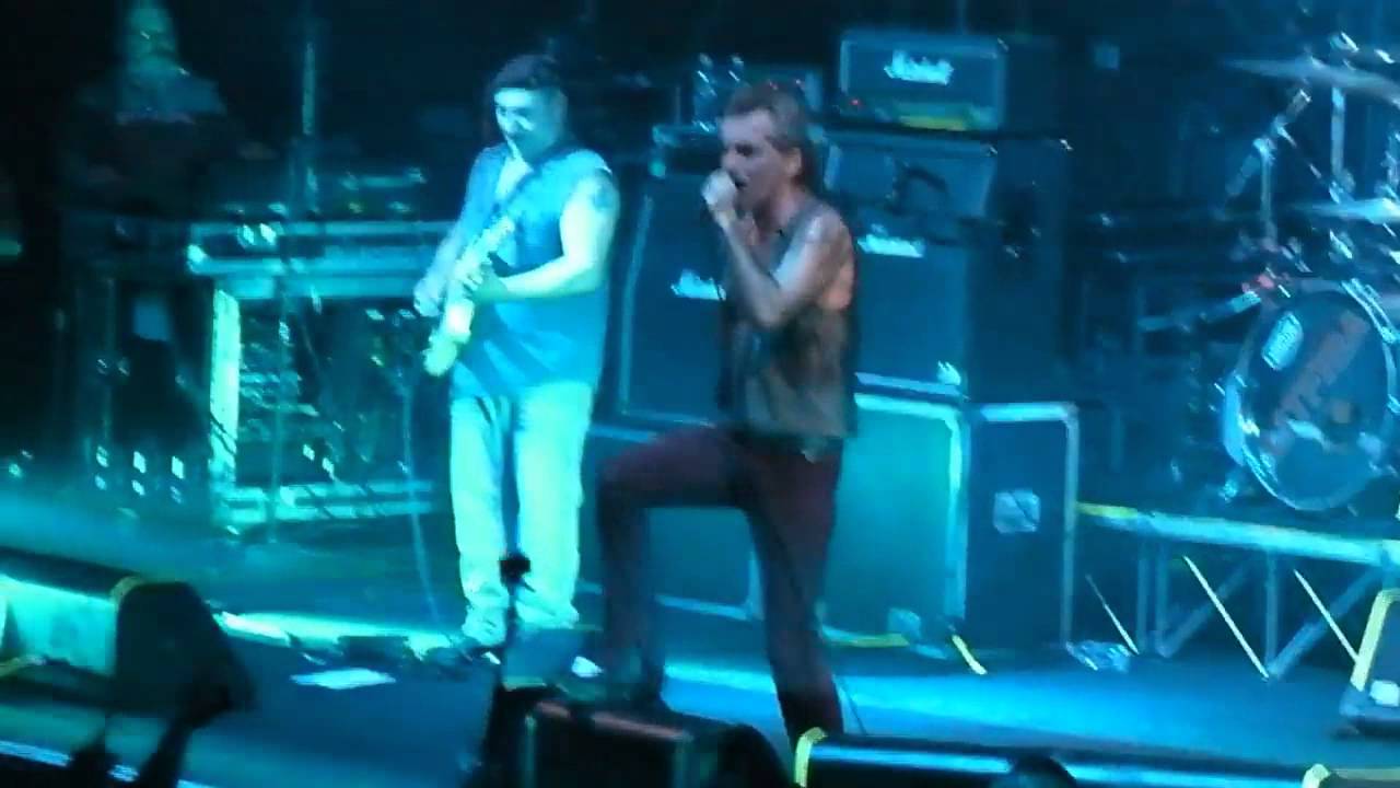 Litfiba - Linea d'ombra [Live at Atlantico - Roma 13/04/2015]