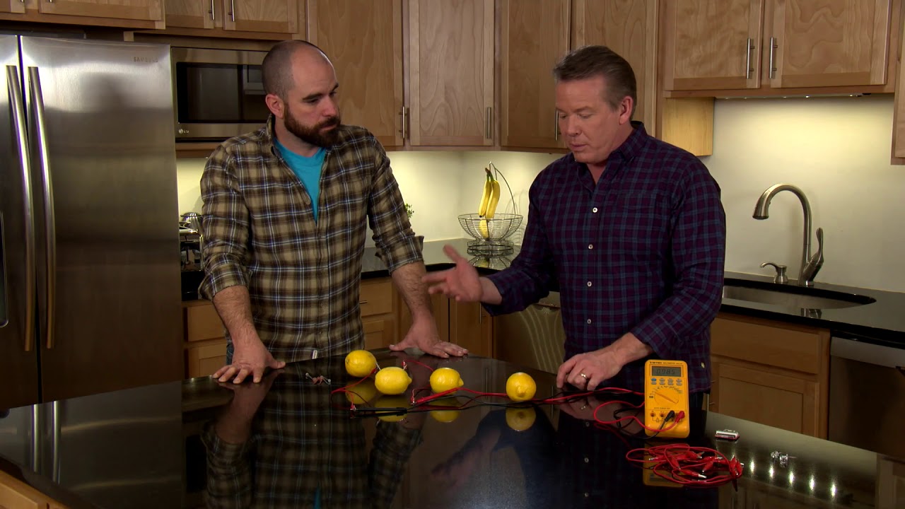 Steve Spangler Makes Battery From Lemons on DIY Sci