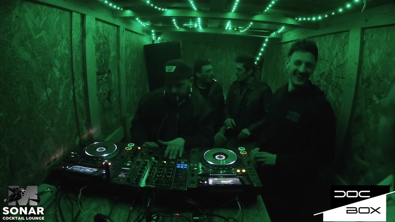 MR DAVE DOCBOX