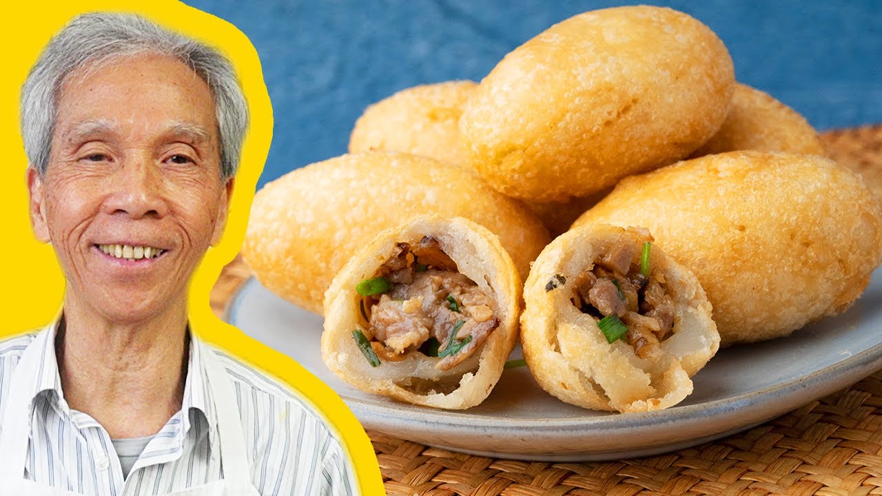 🤤  Dad's YUMMY Deep Fried Dumplings! (Ham Sui Gok 鹹水角)!