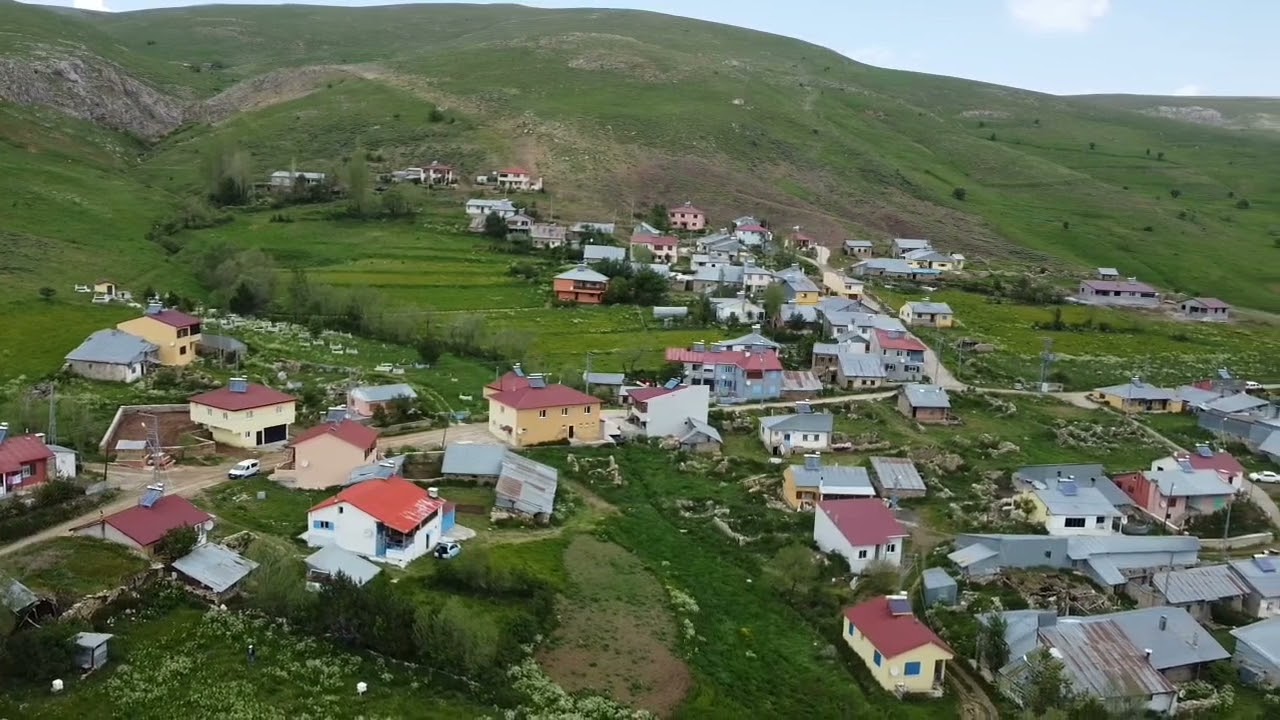 ERZİNCAN ,REFAHİYE ,KARAYAPRAK KÖYÜ. Beni köyüme götürün celal bayarın sesiyle