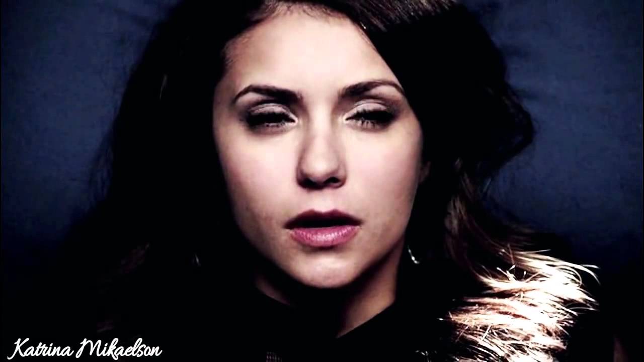 Elena Gilbert - Confident