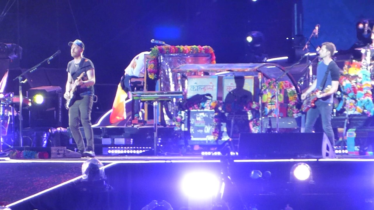 Coldplay - Fix You & Viva la Vida @ Stade Roi-Baudouin, Brussels, Belgium - 21/06/2017