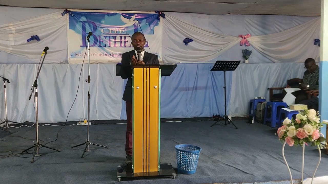 Thème :«DETRUIRE LES OBSTACLES DU COURONNEMENT »Texte de base :1 Chron.14:8-17