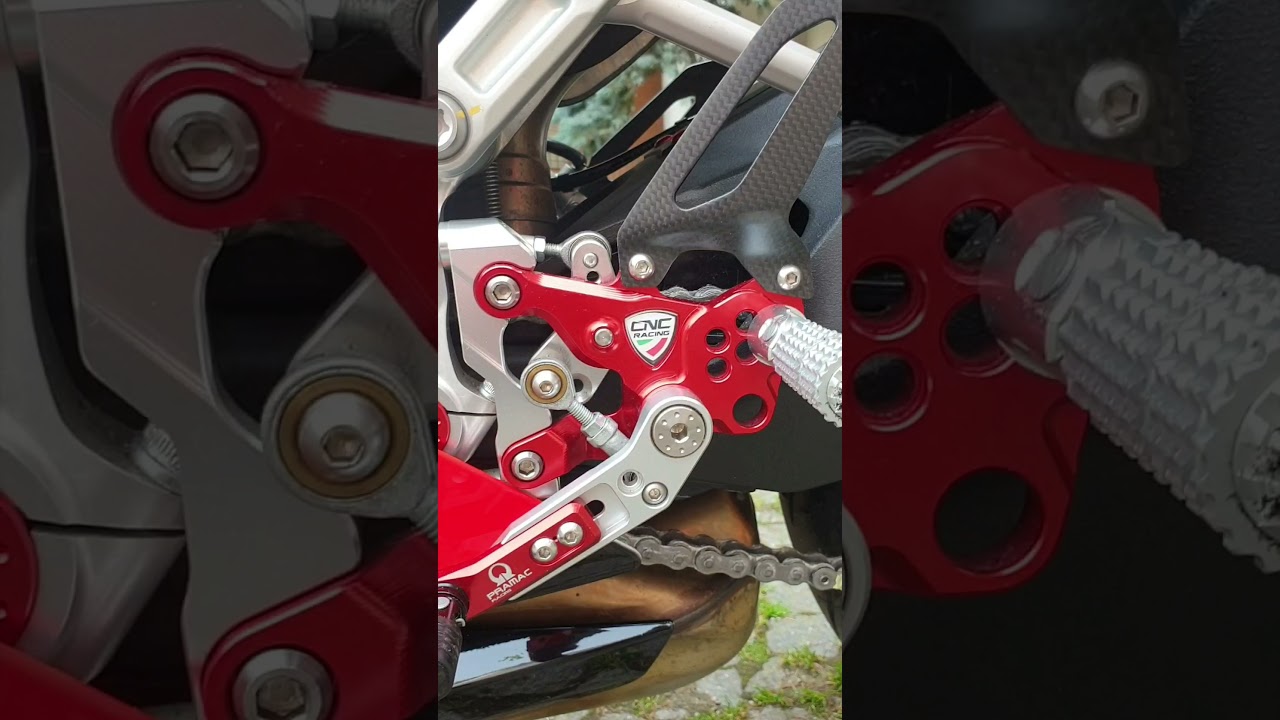 Adjustable rear sets by CNCRacing for my Ducati Panigale 959 special Pramac !