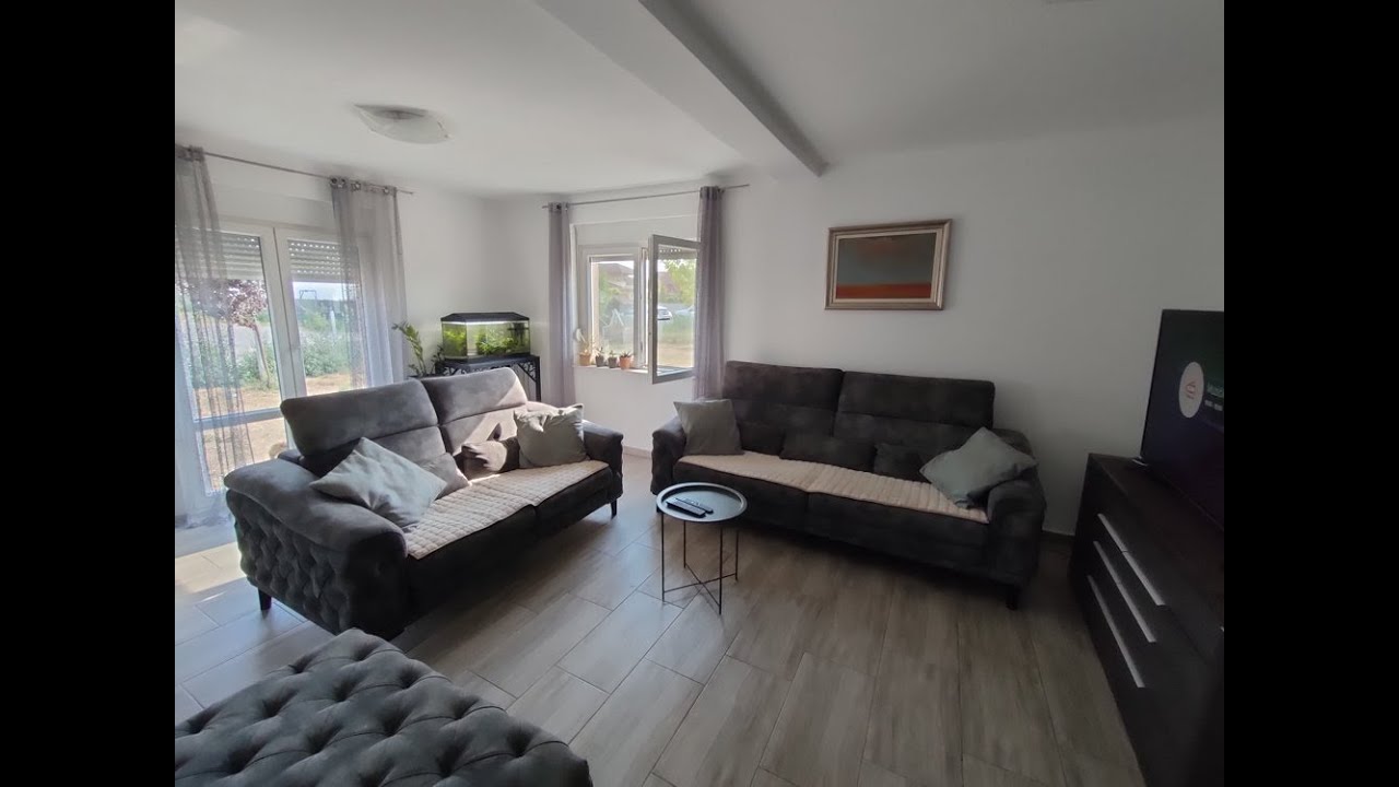 Odlična nova kuća u Futogu na prodaju! 155m2. Plac 620m2. Detaljne informacije u opisu videa.