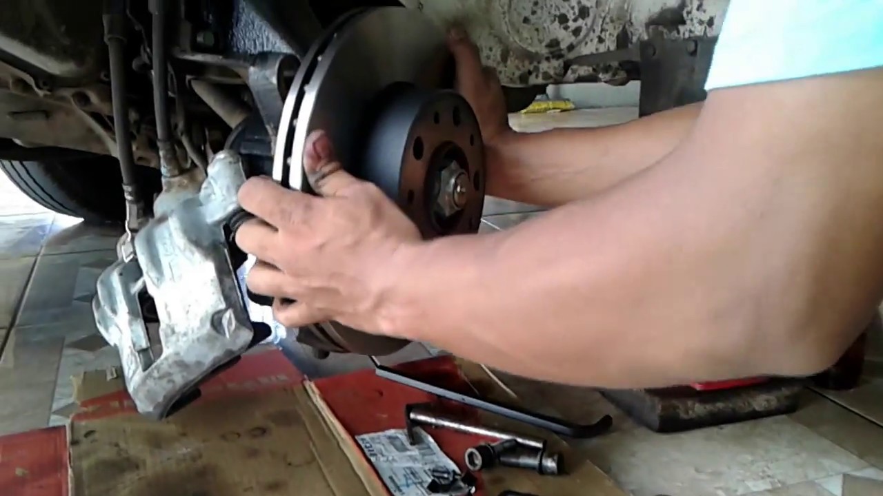 Troca da Pastilha e do disco de freio da Citroen Jumper (Parte 2)