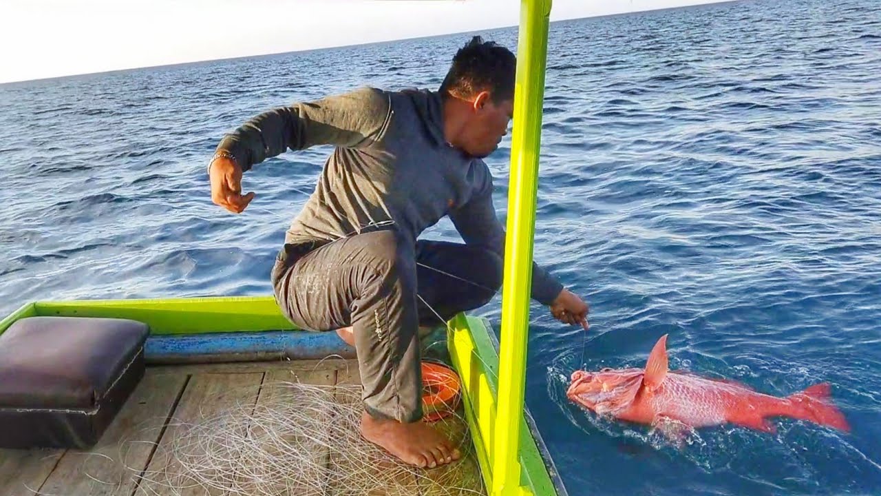 MANCING DI AIR DALAM || pas lagi baring² langsung dapat sambaran double strike red snapper