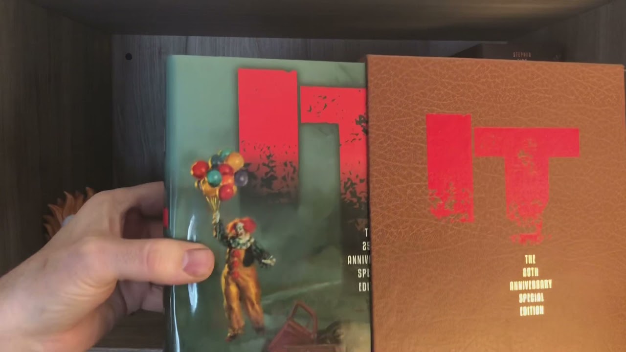 BOOKSHELF TOUR 2021: the ABSOLUTE BEST STEPHEN KING books in my Collection