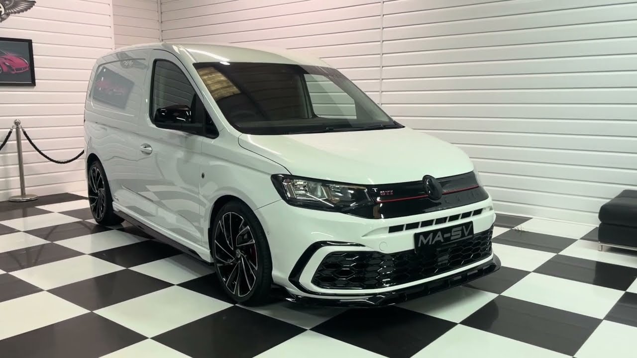 2025 (75) Volkswagen Caddy 2.0 TDi Commerce Plus GTi Styled Panel Van 102 л.с. Механическая короб...