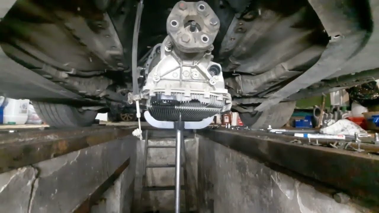 Обслуживание BMW E60, снять АКПП